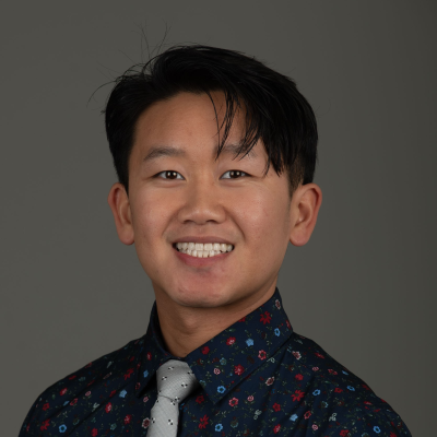 L&S AAS advisor Lou Shi Pheng Her's headshot